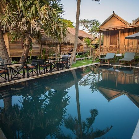 The Wood Family Retreat Hotel Phumi Trapeang Rung Exterior photo