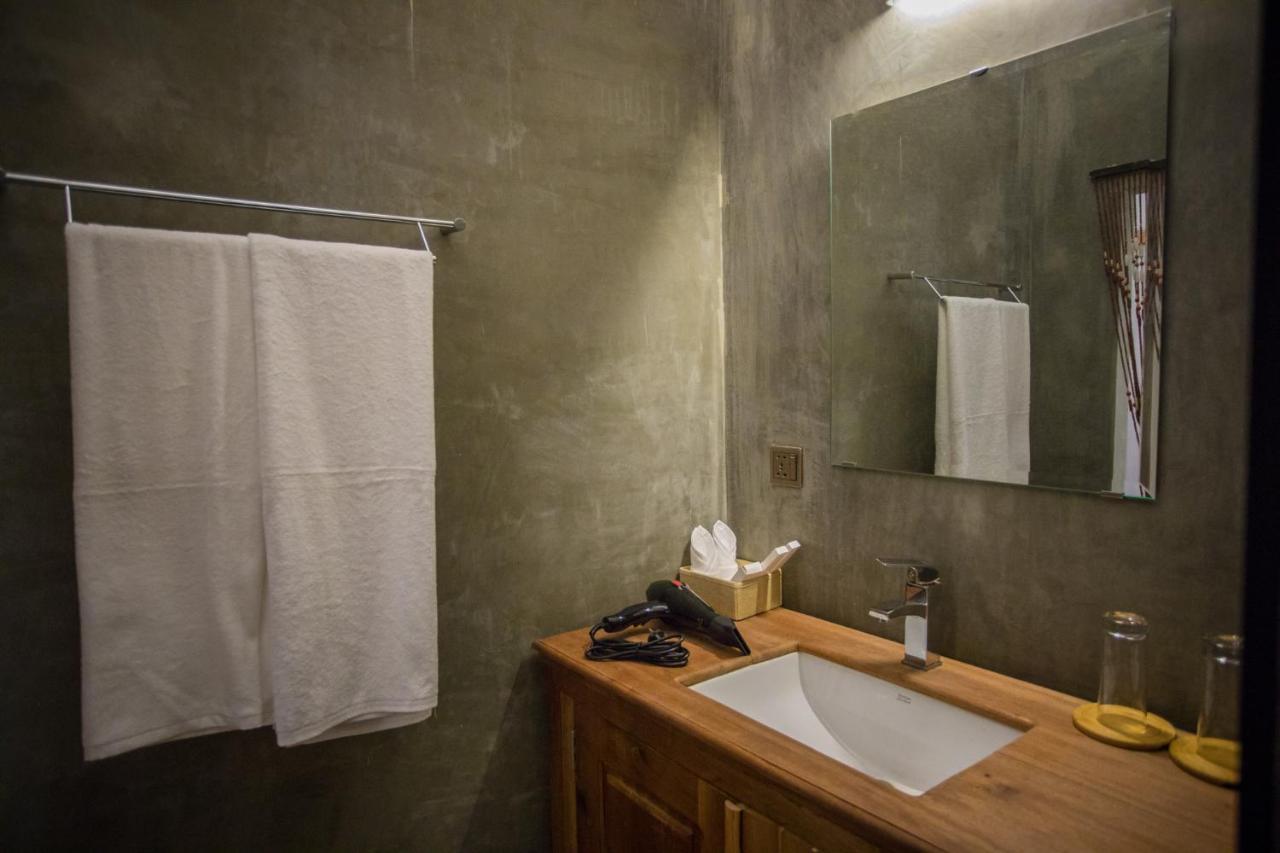 The Wood Family Retreat Hotel Phumi Trapeang Rung Exterior photo